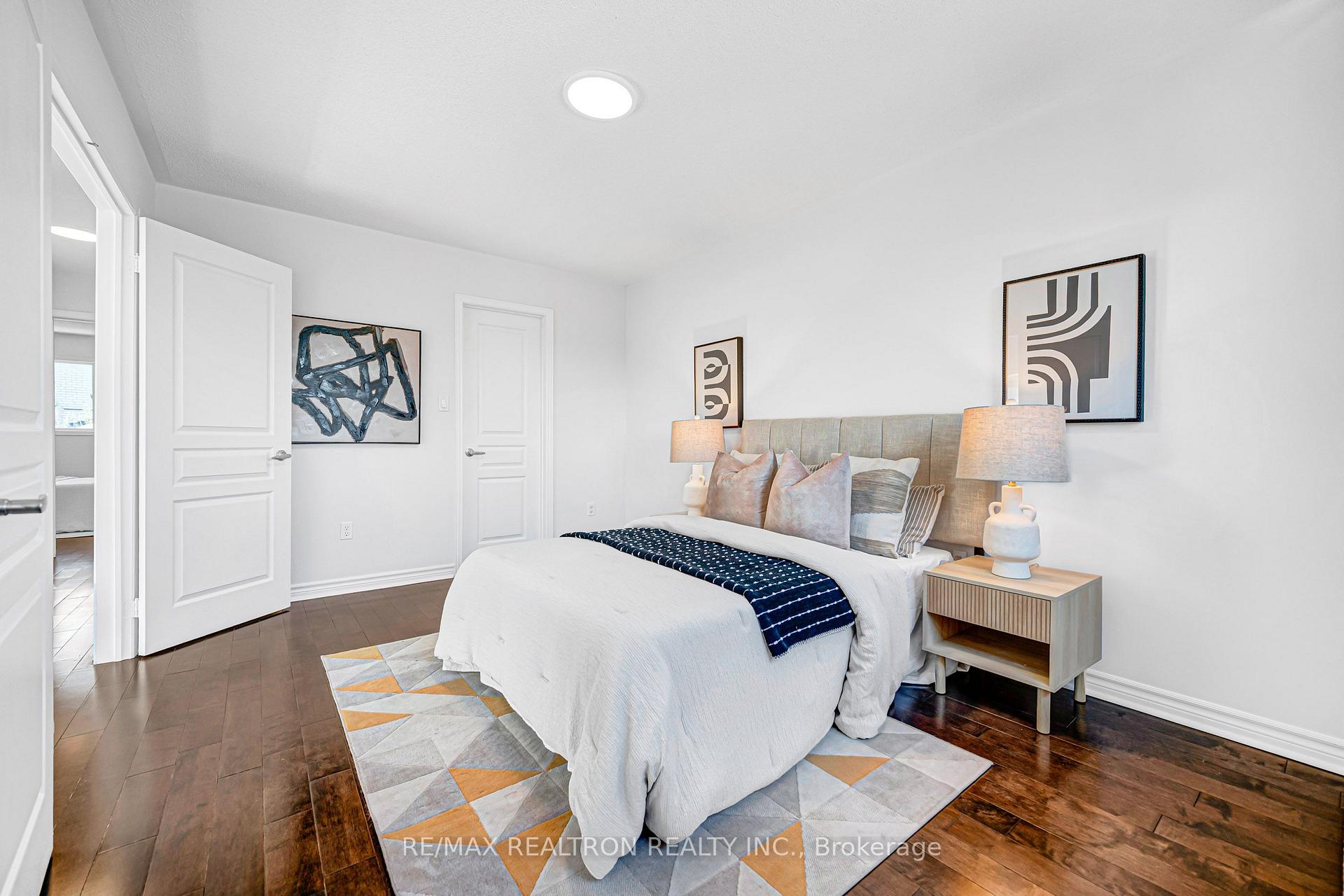 Photo 32 of 14 Cobblehill Court, Markham, Berczy — HOMEH