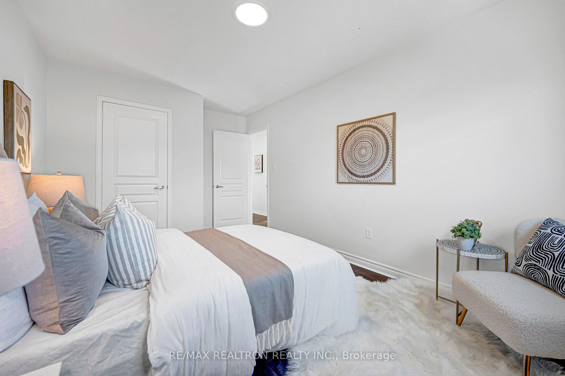 Photo 39 of 14 Cobblehill Court, Markham, Berczy — HOMEH