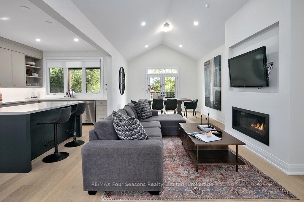 Photo 5 of 91 Summer View Avenue, Collingwood — HOMEH