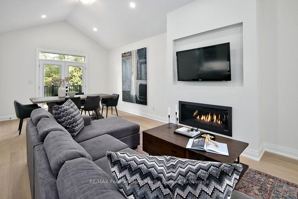 Photo 6 of 91 Summer View Avenue, Collingwood — HOMEH