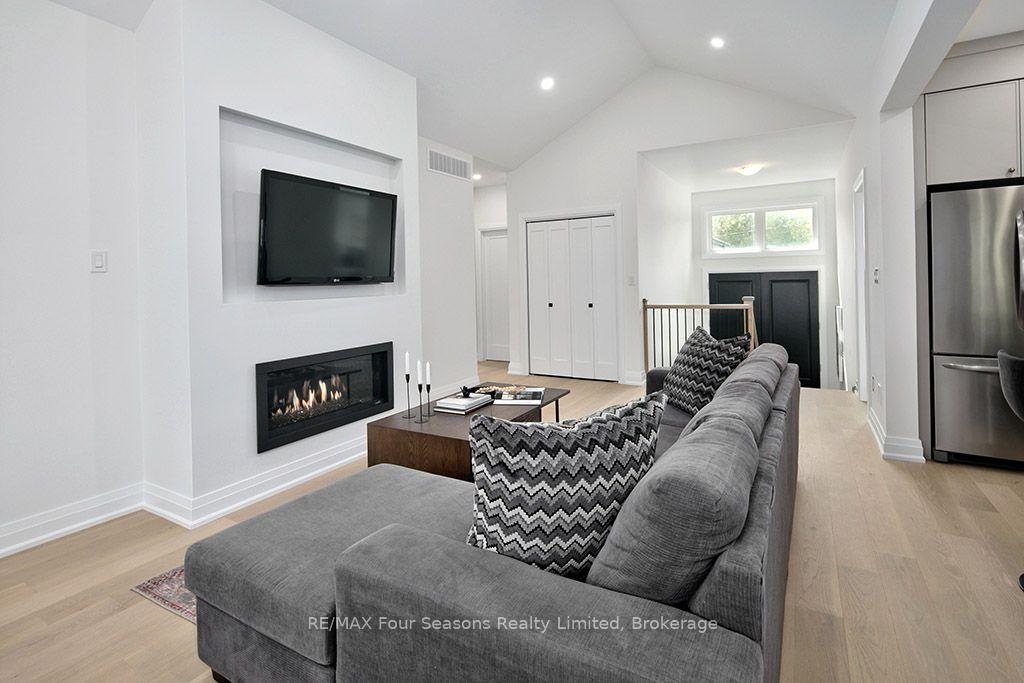 Photo 7 of 91 Summer View Avenue, Collingwood — HOMEH