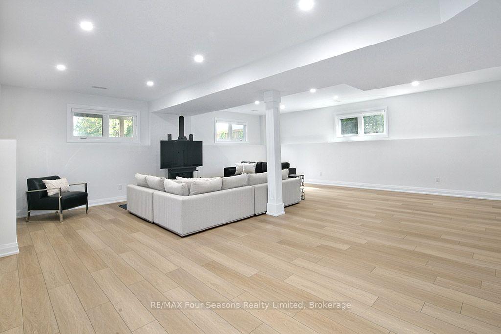 Photo 30 of 91 Summer View Avenue, Collingwood — HOMEH