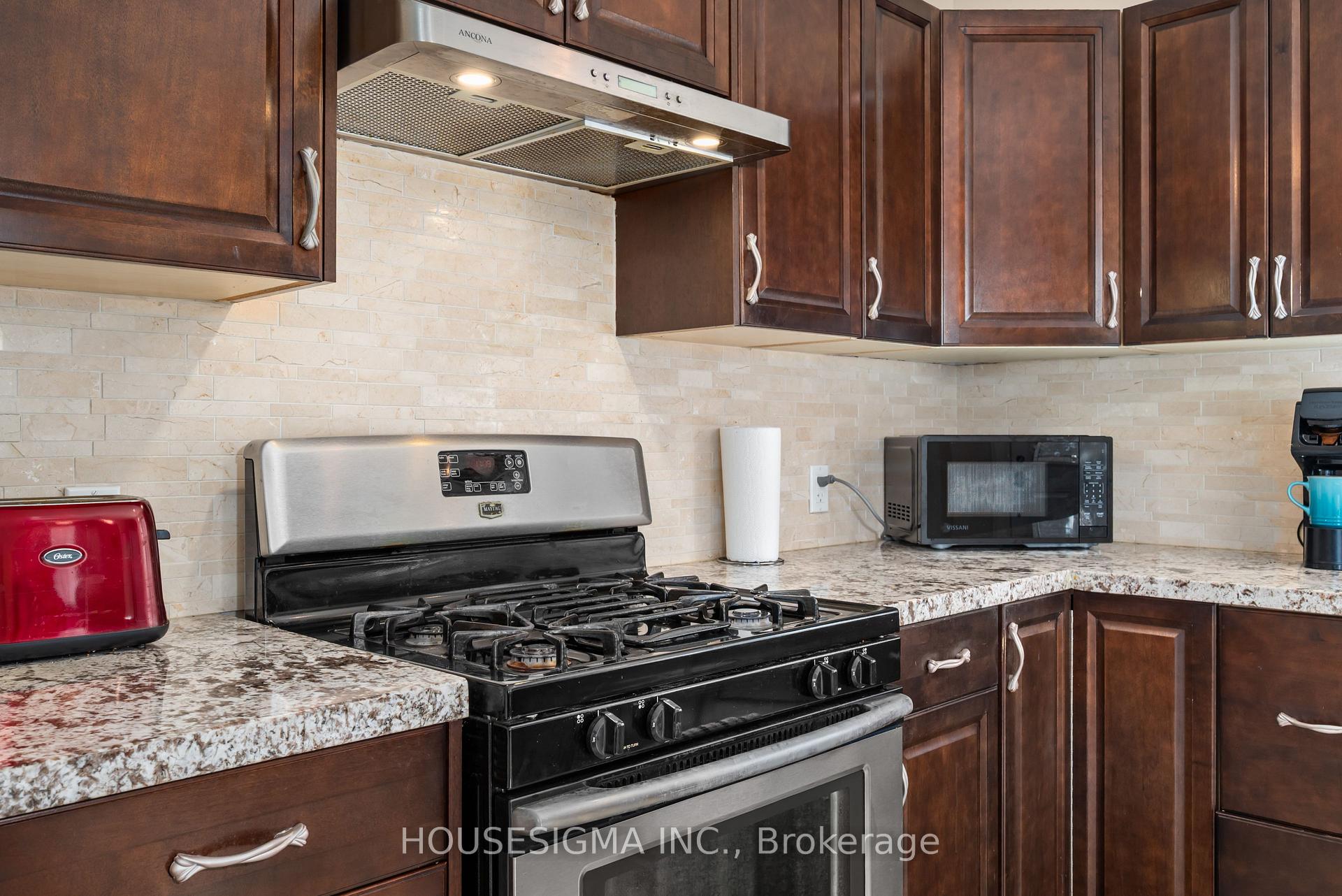 Photo 6 of 309 Baldwin Street, Oshawa, Donevan — HOMEH