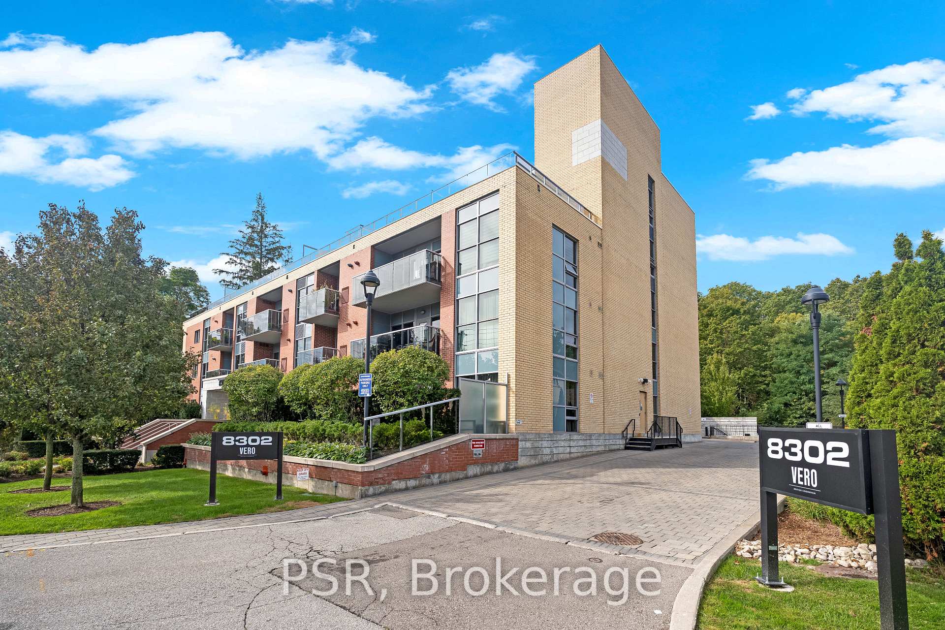 Photo 1 of Unit 202, 8302 Islington Avenue, Vaughan, Islington Woods — HOMEH