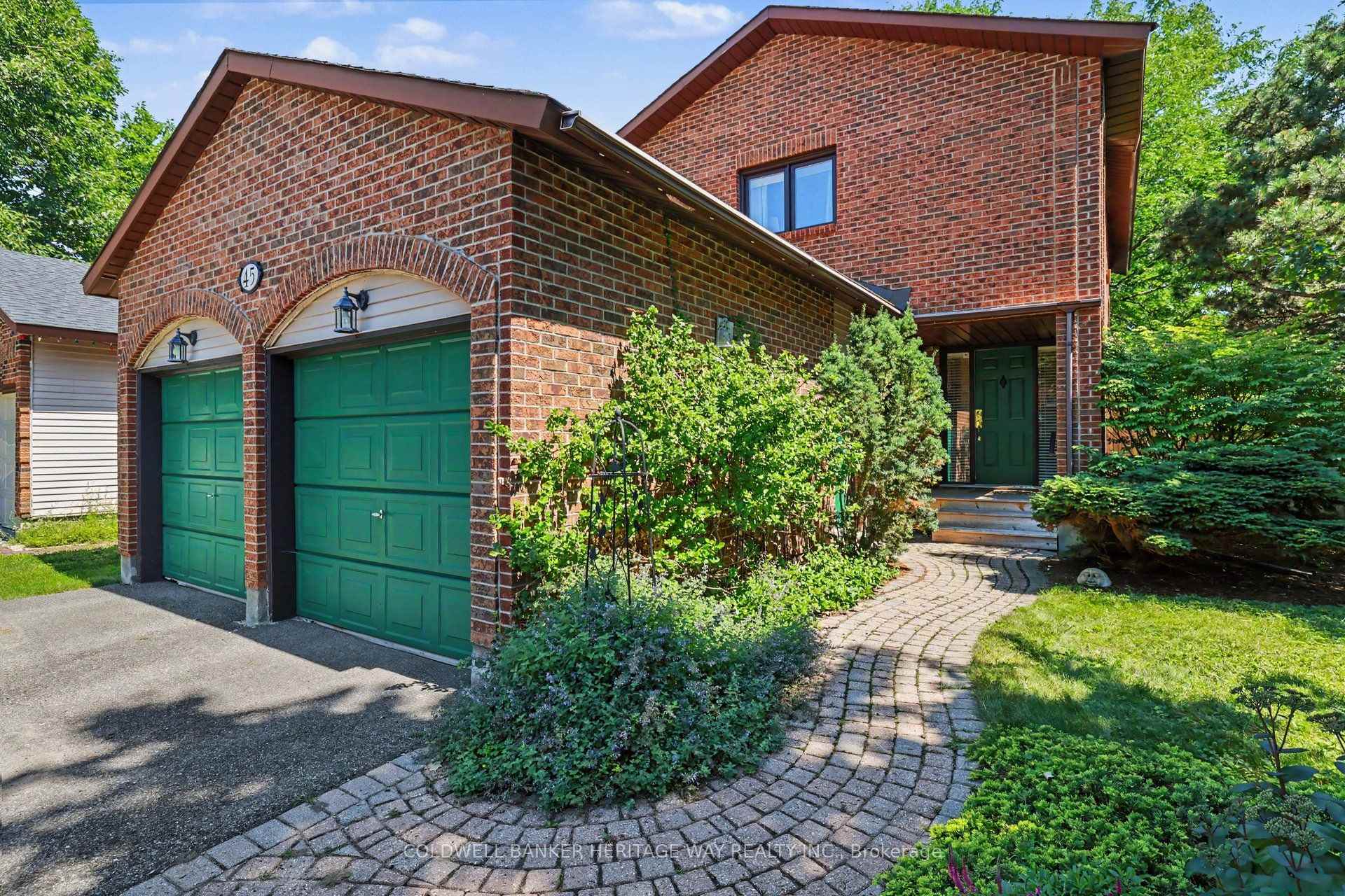 Photo of 45 Shadetree Crescent