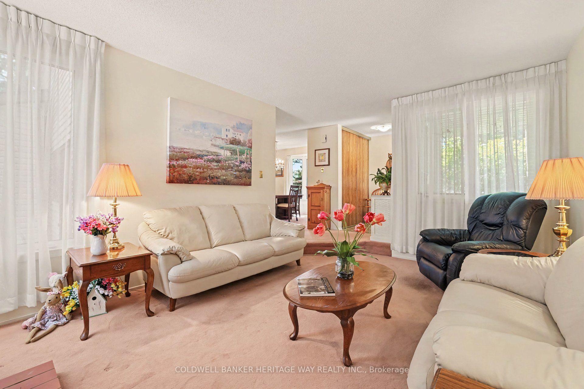 Photo 10 of 45 Shadetree Crescent, Ottawa, Borden Farm/Stewart Farm/Carleton Heights/Parkwood Hills — HOMEH