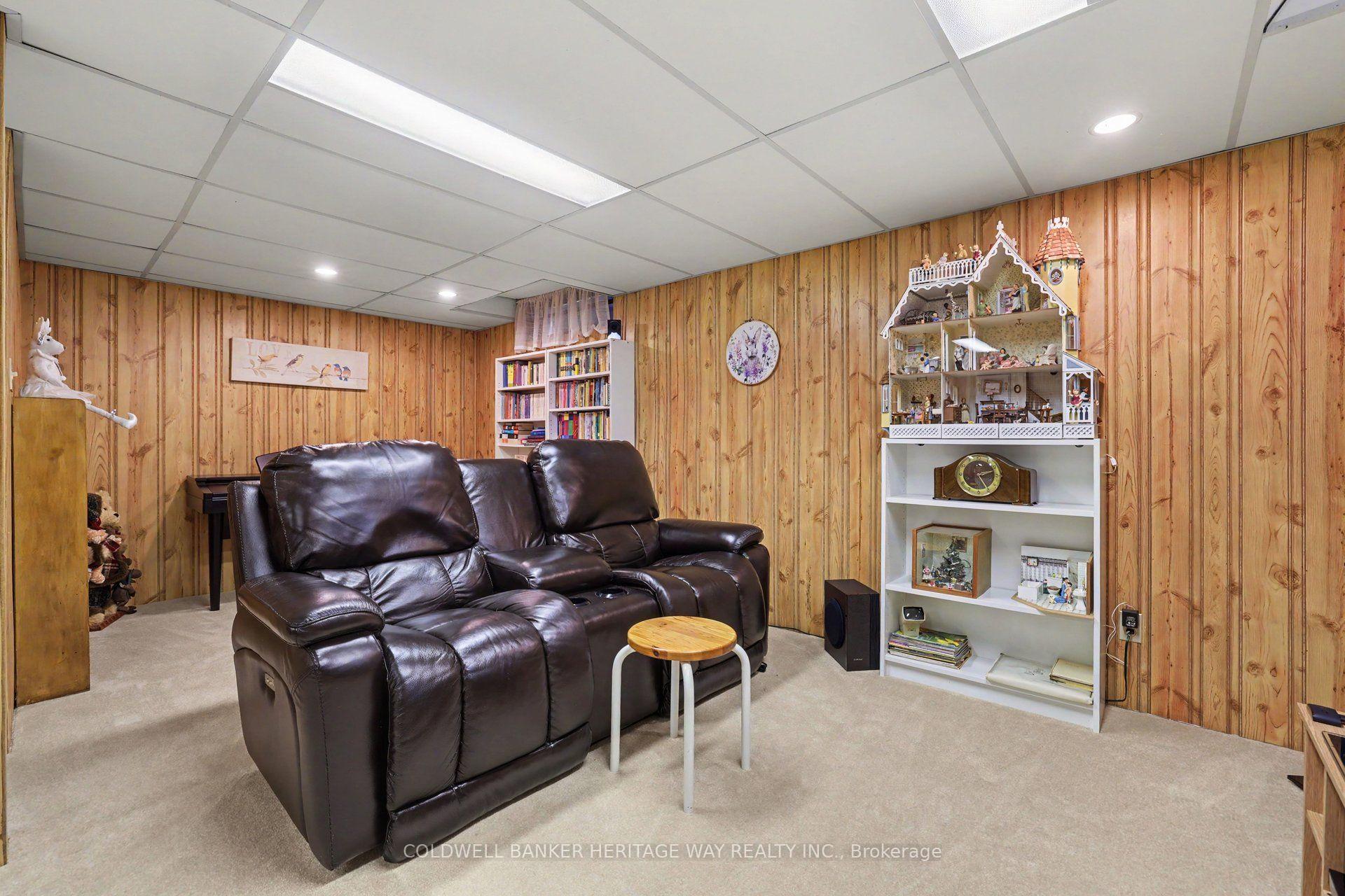 Photo 27 of 45 Shadetree Crescent, Ottawa, Borden Farm/Stewart Farm/Carleton Heights/Parkwood Hills — HOMEH