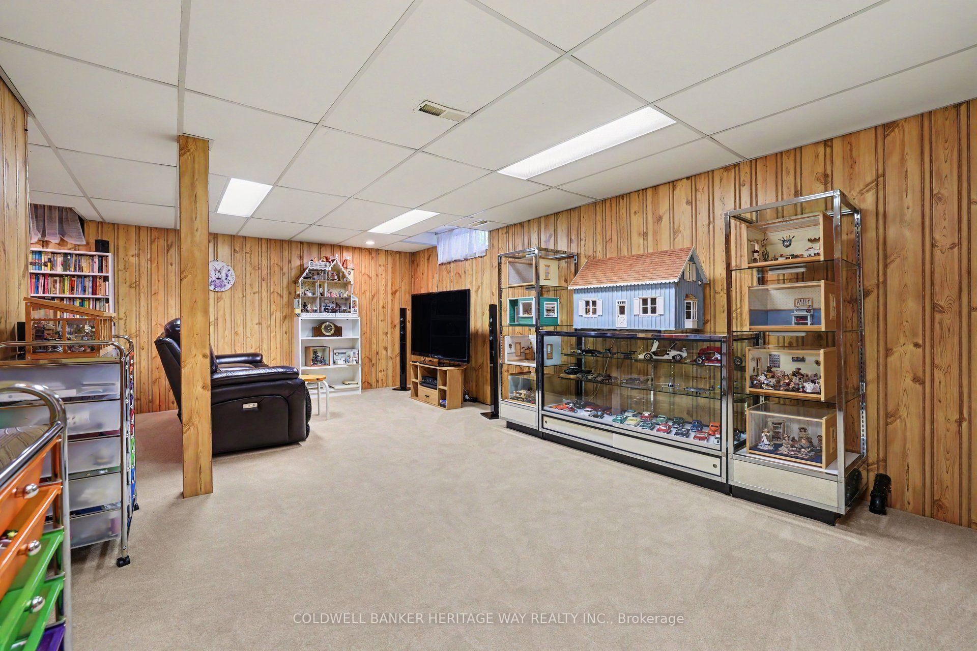 Photo 29 of 45 Shadetree Crescent, Ottawa, Borden Farm/Stewart Farm/Carleton Heights/Parkwood Hills — HOMEH