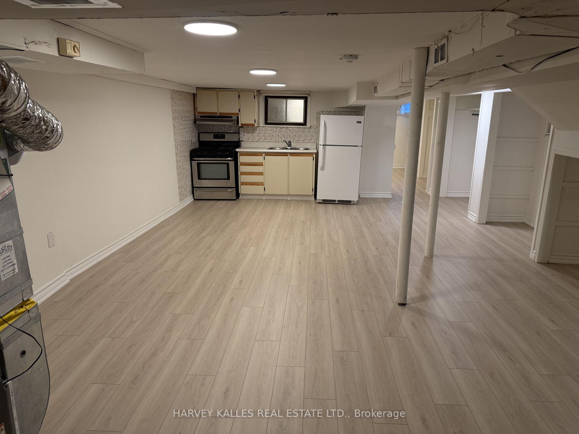 Photo 4 of Unit Lower, 628 Manning Avenue, Toronto, Palmerston-Little Italy — HOMEH