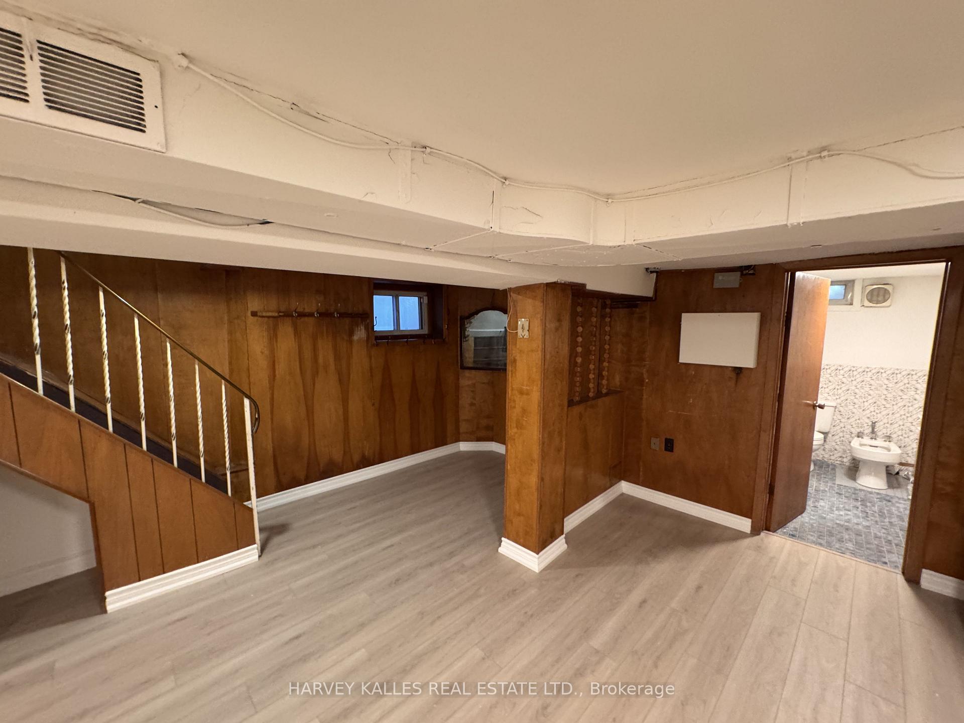 Photo 7 of Unit Lower, 628 Manning Avenue, Toronto, Palmerston-Little Italy — HOMEH