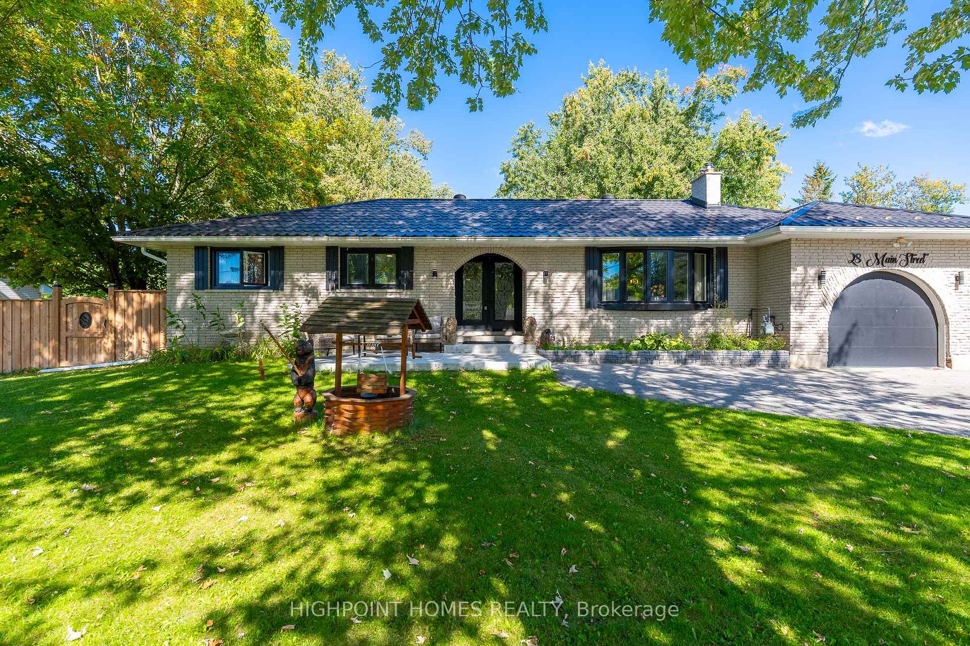Photo 2 of 28 Main Street, Georgina, Pefferlaw — HOMEH