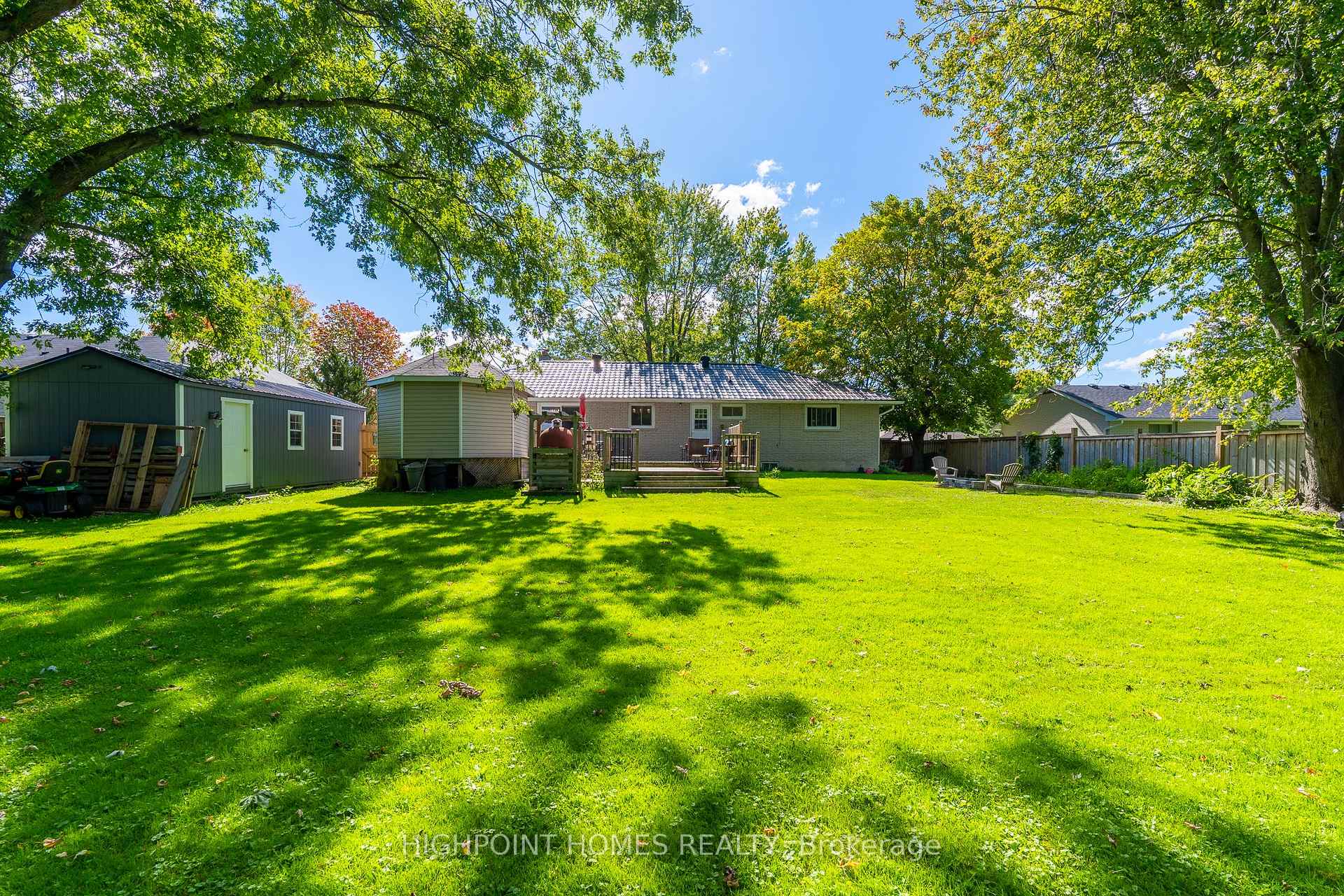Photo 10 of 28 Main Street, Georgina, Pefferlaw — HOMEH