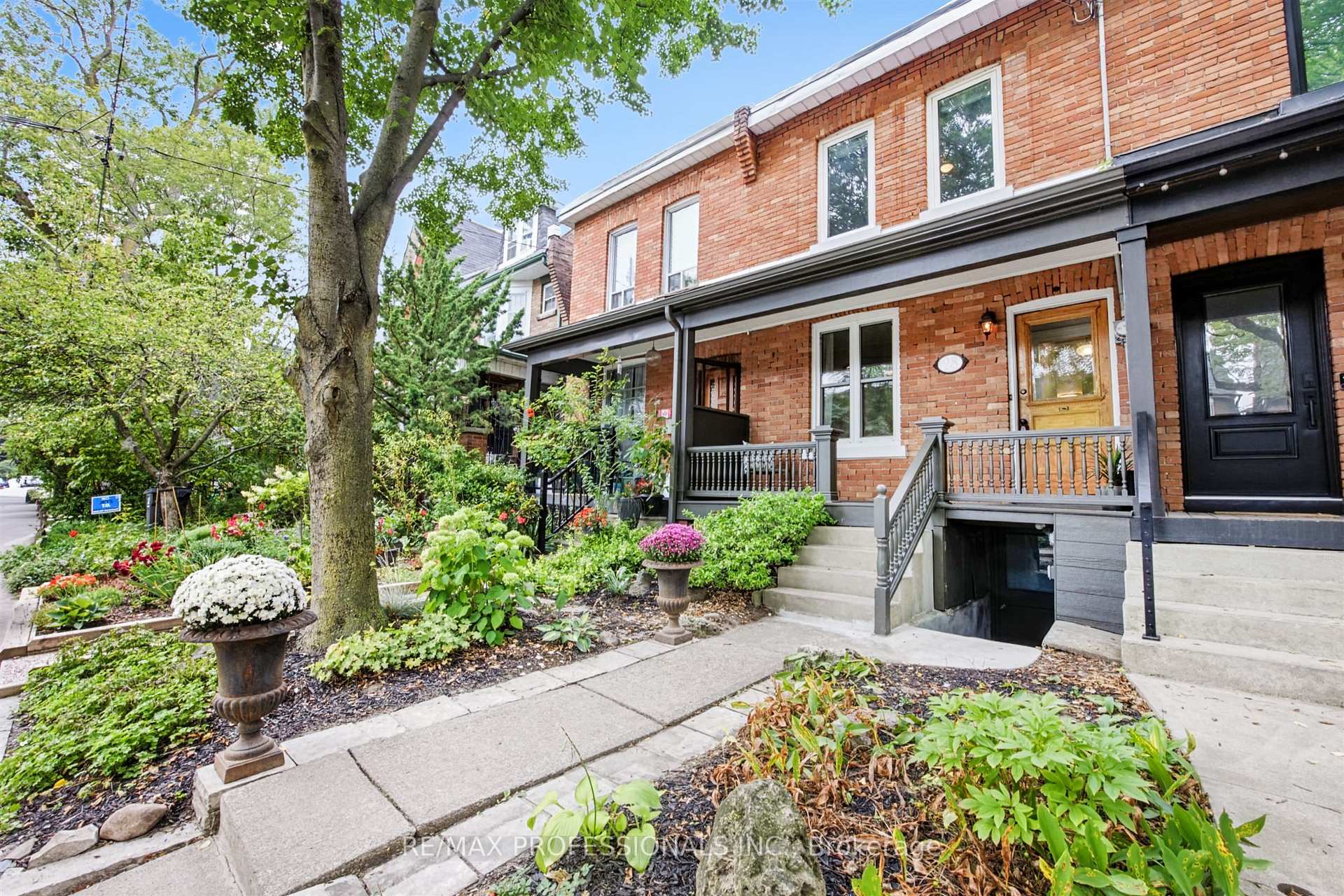 Photo 2 of 28 Wright Avenue, Toronto, Roncesvalles — HOMEH