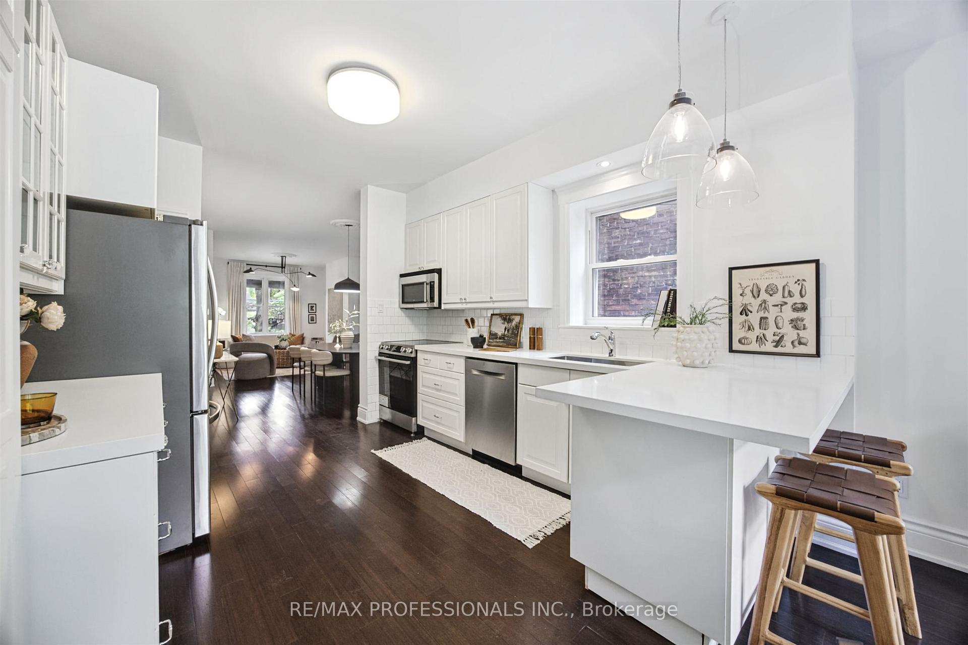 Photo 12 of 28 Wright Avenue, Toronto, Roncesvalles — HOMEH
