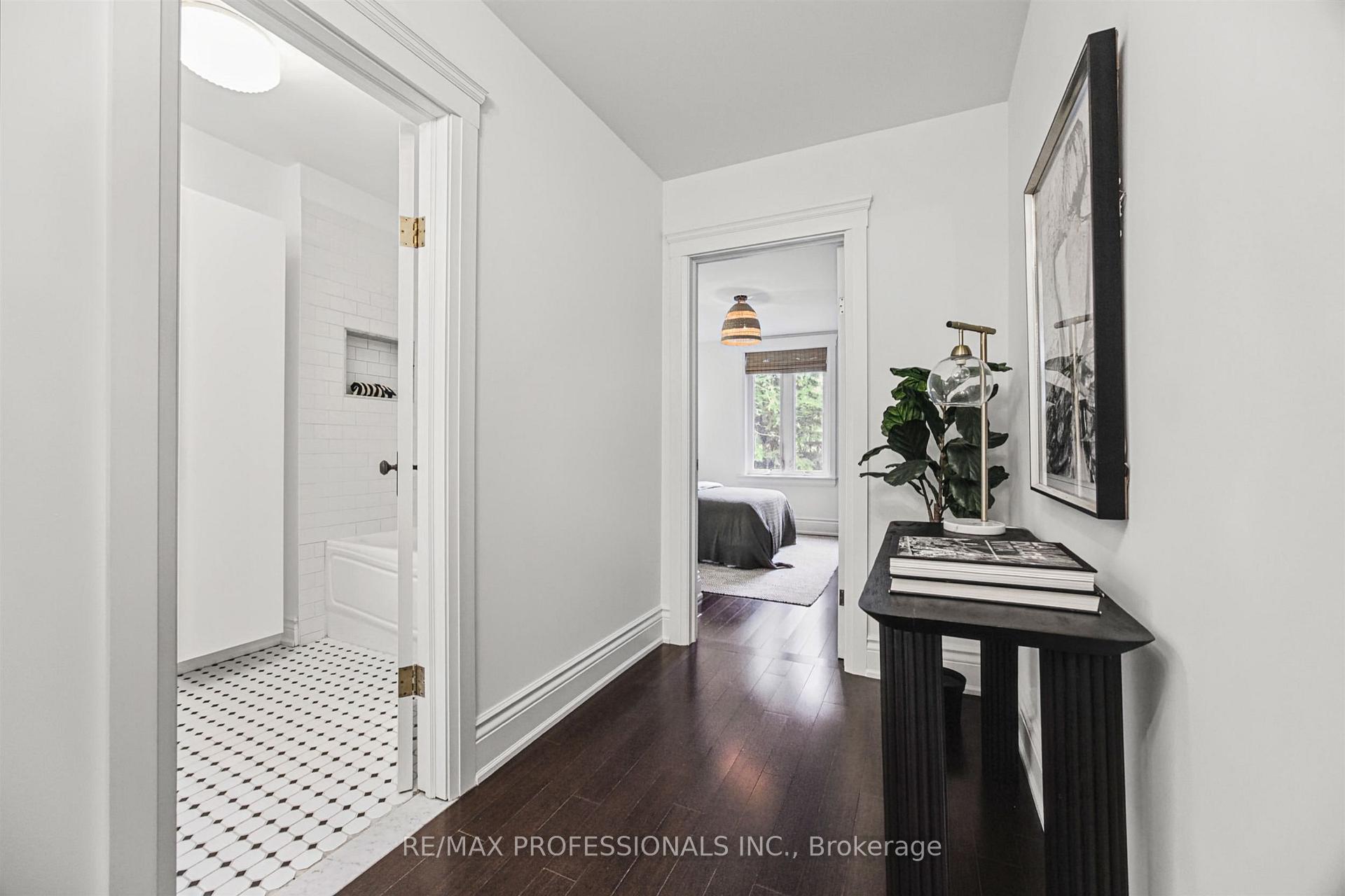 Photo 20 of 28 Wright Avenue, Toronto, Roncesvalles — HOMEH