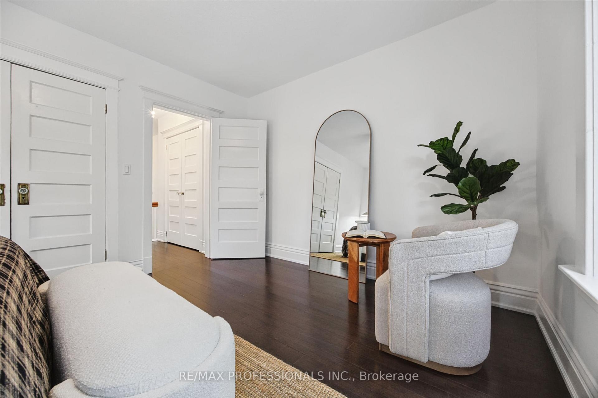 Photo 23 of 28 Wright Avenue, Toronto, Roncesvalles — HOMEH