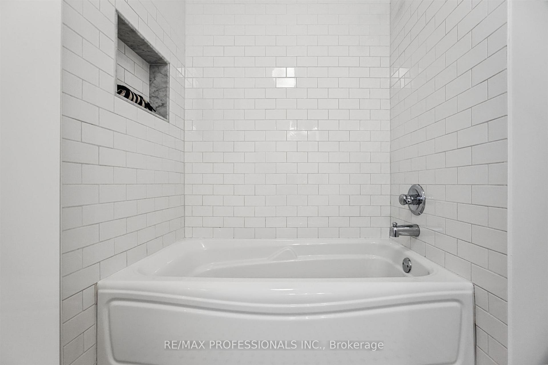Photo 28 of 28 Wright Avenue, Toronto, Roncesvalles — HOMEH