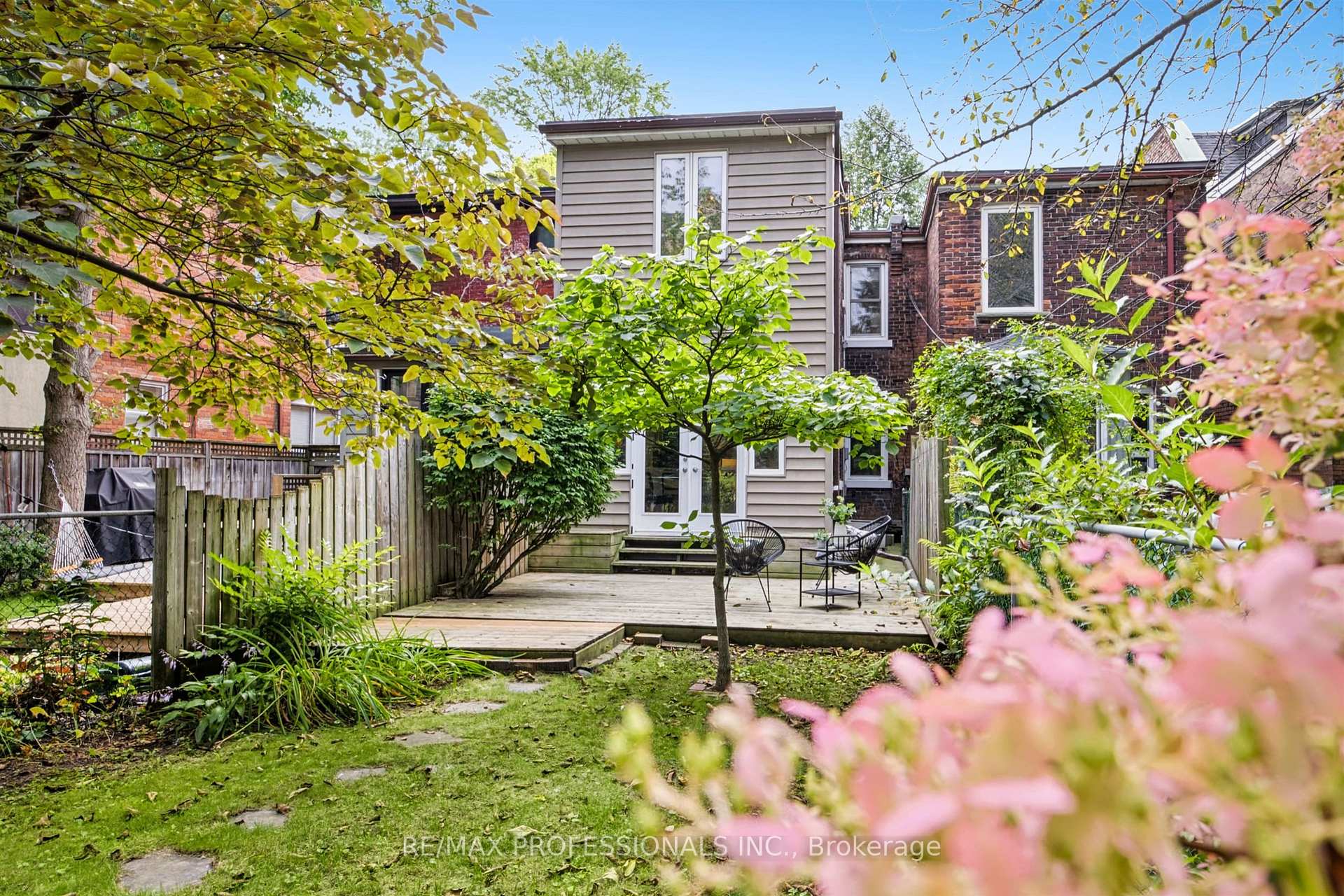 Photo 29 of 28 Wright Avenue, Toronto, Roncesvalles — HOMEH
