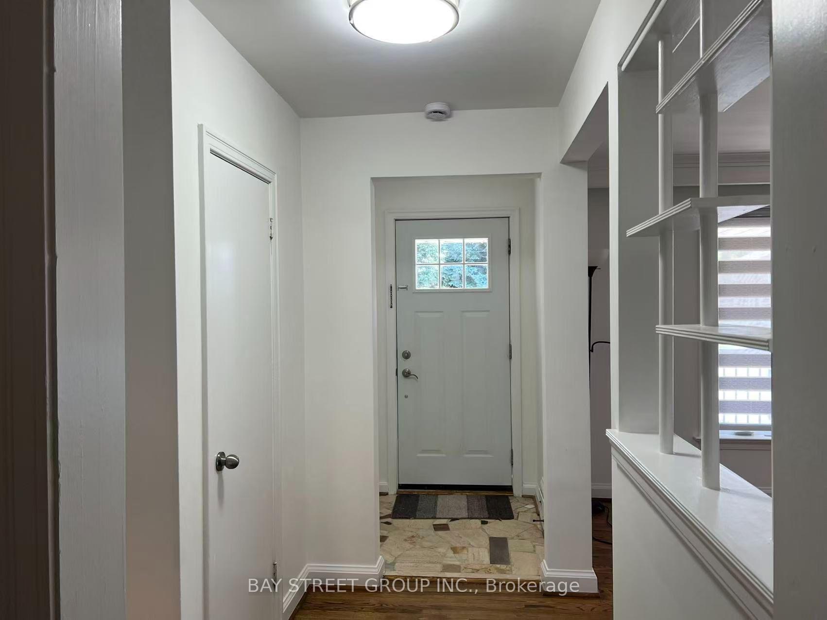 Photo 2 of 29 Harnish Crescent, North York, Newtonbrook East — HOMEH
