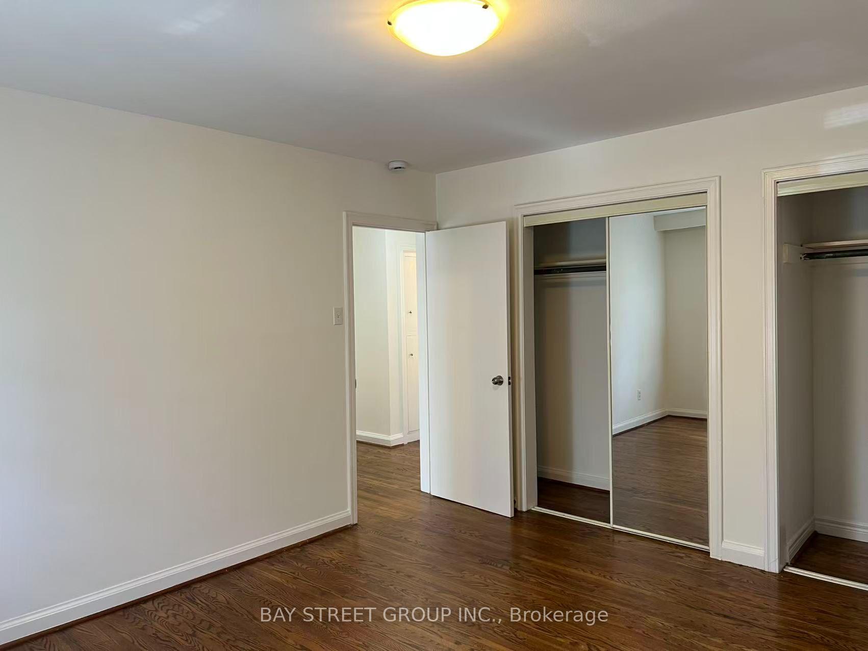 Photo 9 of 29 Harnish Crescent, North York, Newtonbrook East — HOMEH