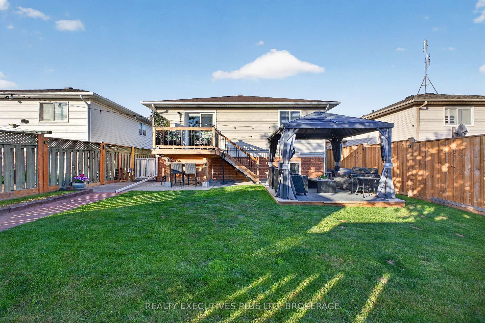 Photo 51 of 7802 Sabine Drive, Niagara Falls, Ascot — HOMEH