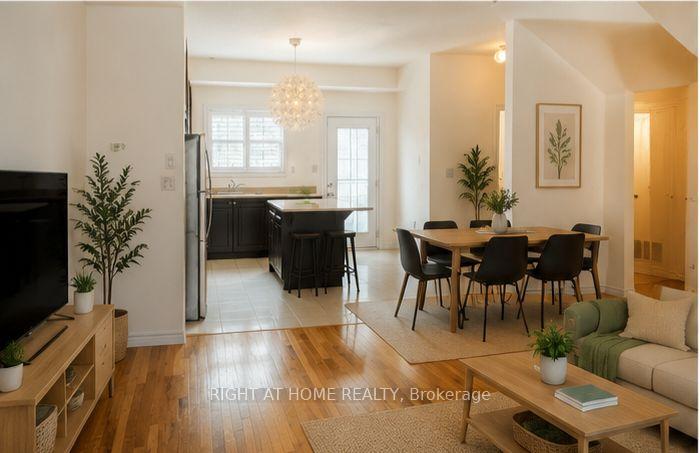 Photo 4 of 32 Aspen Hills Road, Brampton, Credit Valley — HOMEH