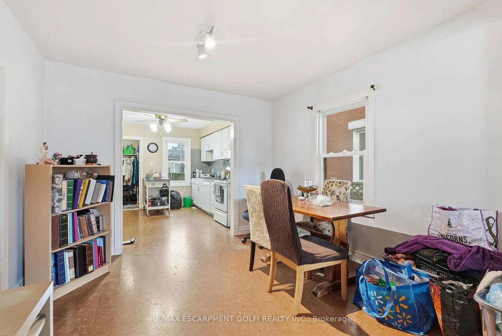Photo 5 of 524 Roxborough Avenue, Hamilton, Homeside — HOMEH