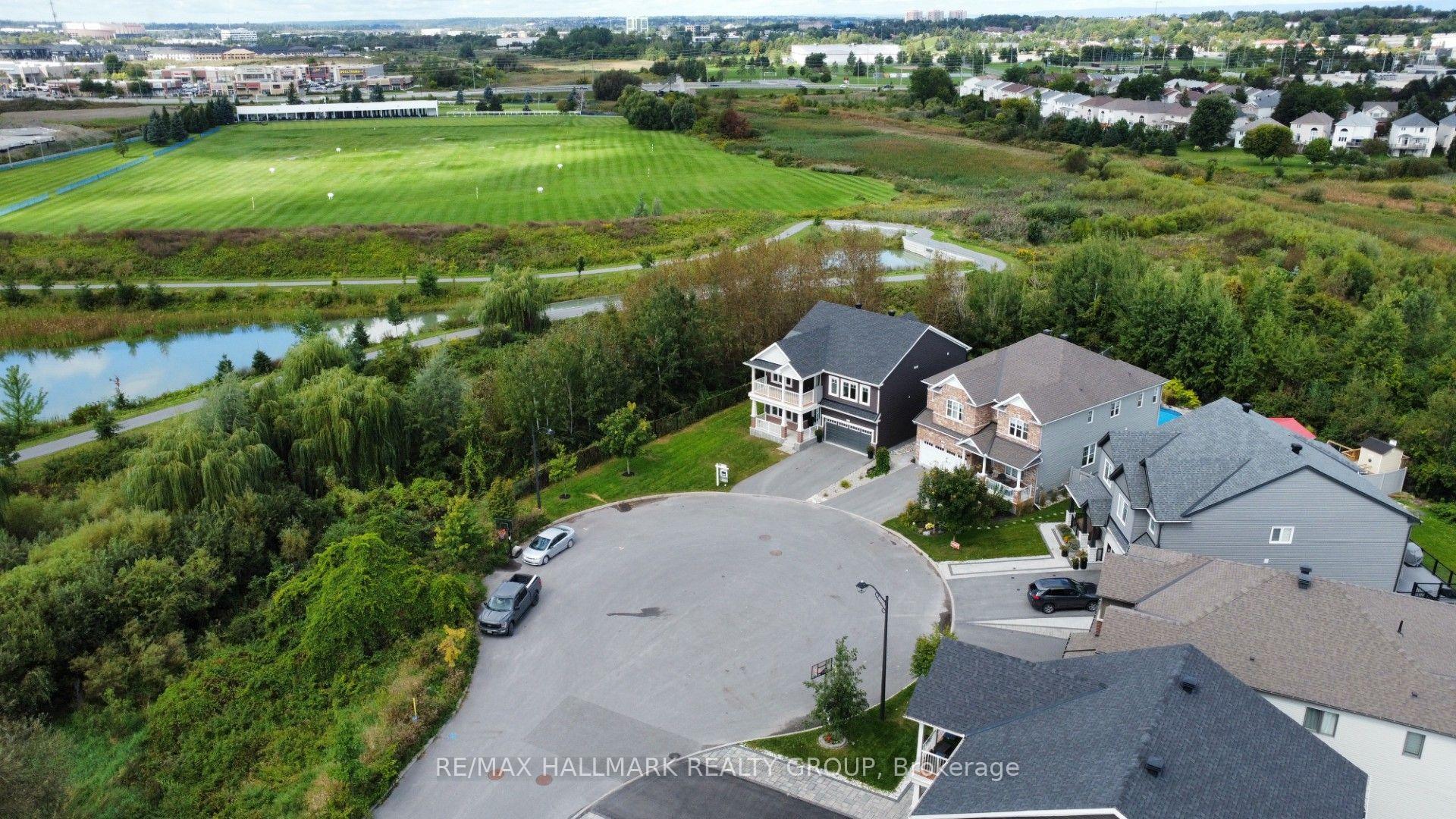 Photo 4 of 534 Nordmann Firr Court, Ottawa, Kanata - Emerald Meadows/Trailwest — HOMEH