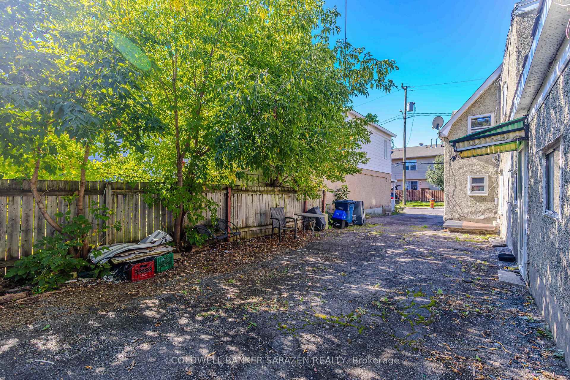 Photo 6 of 215 Desrosiers Street, Ottawa, Vanier — HOMEH