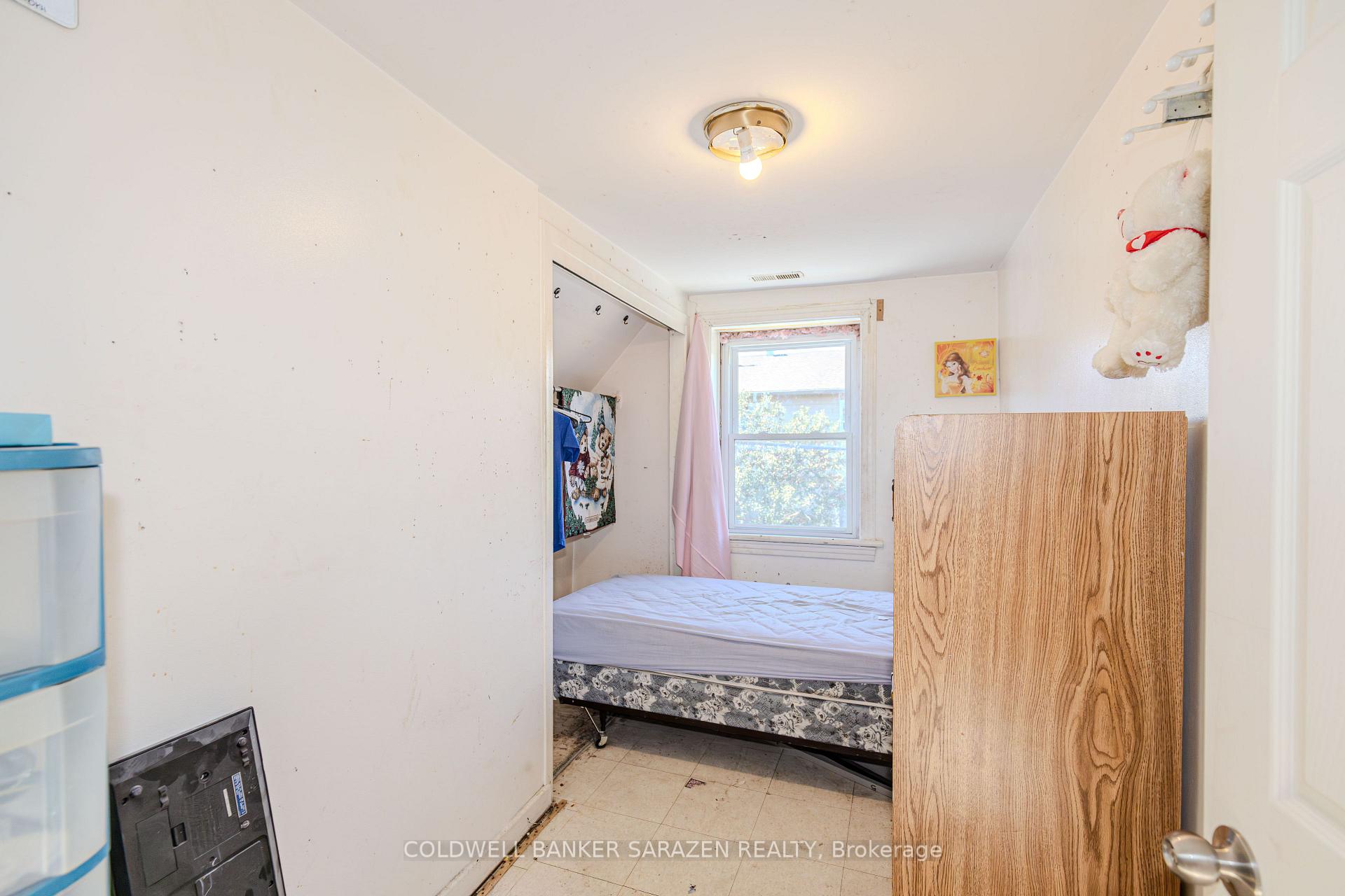 Photo 27 of 215 Desrosiers Street, Ottawa, Vanier — HOMEH