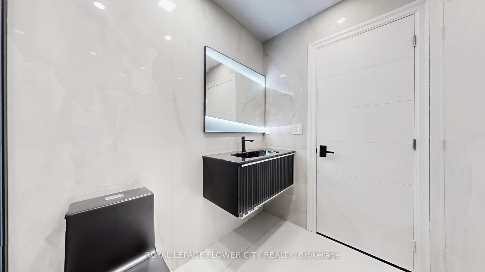 Photo 39 of 642 Sweetwater Crescent, Newmarket, Glenway Estates — HOMEH