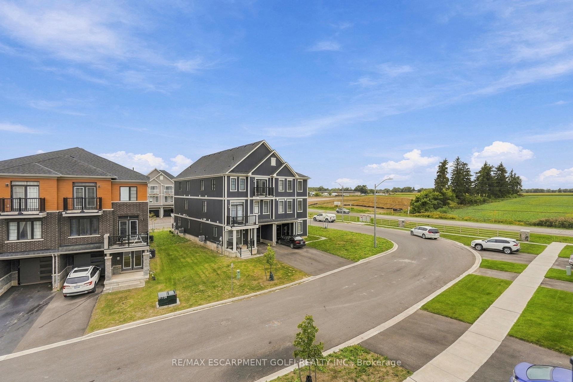 Photo 28 of 57 Norwich Crescent, Haldimand — HOMEH