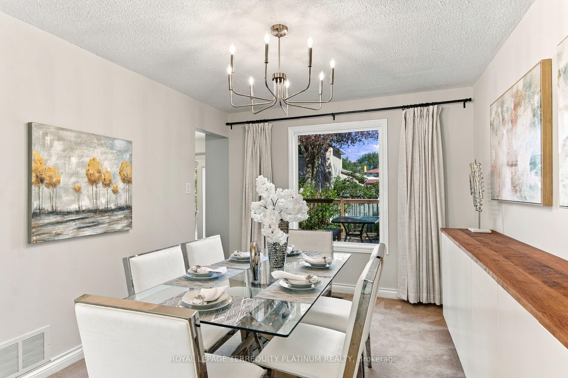 Photo 6 of 50 Garnish Green, Markham, Markham Village — HOMEH