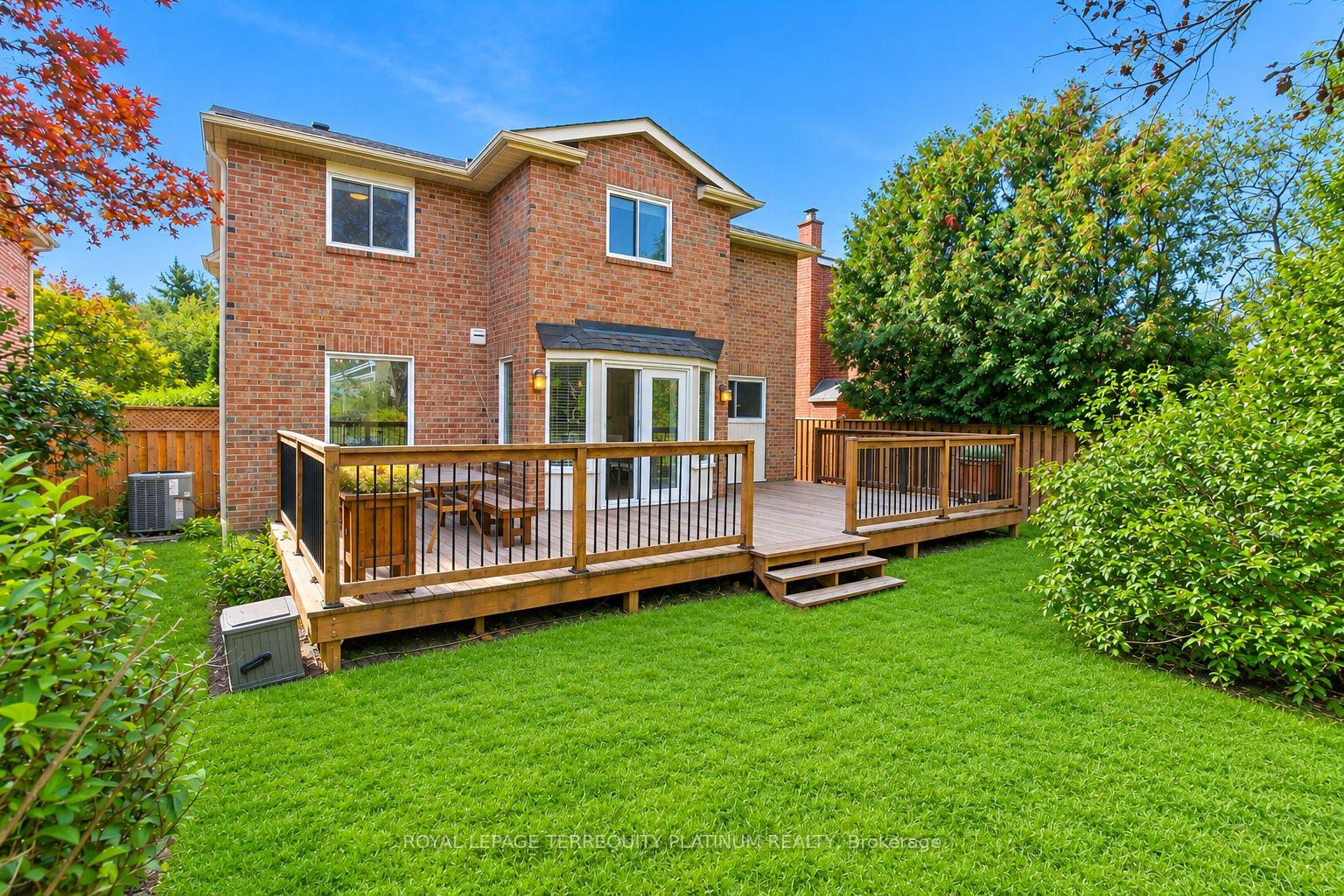 Photo 23 of 50 Garnish Green, Markham, Markham Village — HOMEH