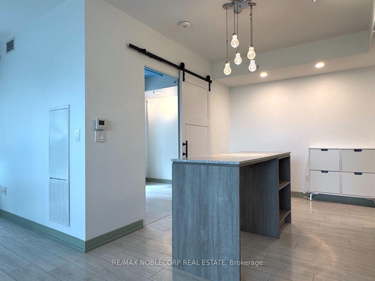 Photo 8 of Unit 263, 31 Tippett Road, North York, Clanton Park — HOMEH