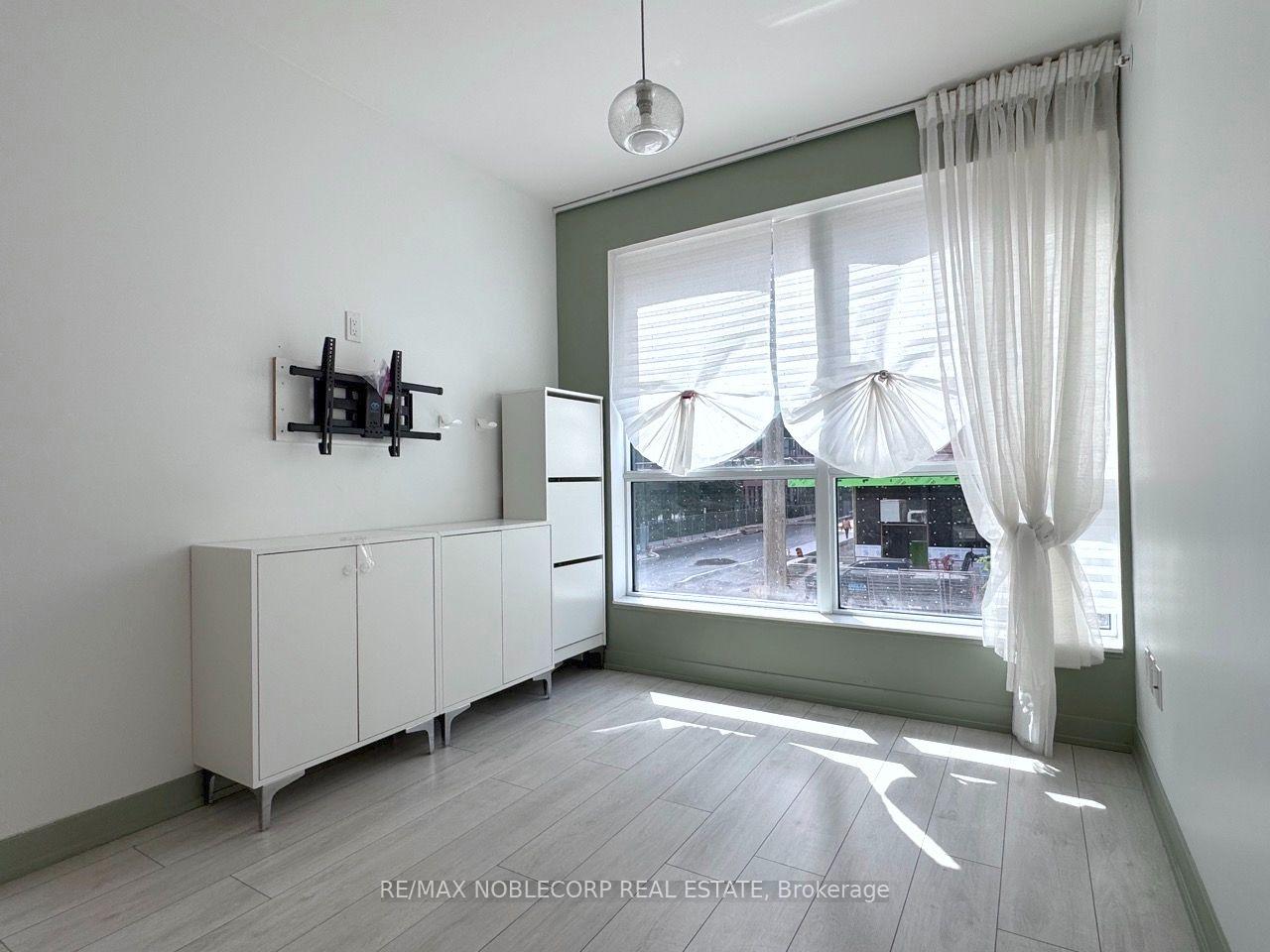Photo 13 of Unit 263, 31 Tippett Road, North York, Clanton Park — HOMEH