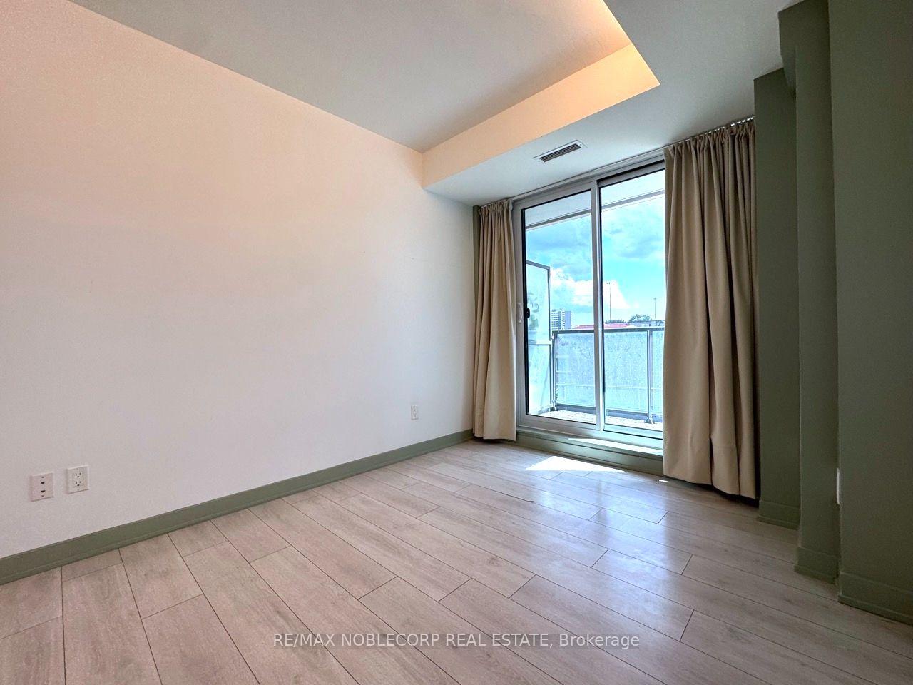 Photo 15 of Unit 263, 31 Tippett Road, North York, Clanton Park — HOMEH
