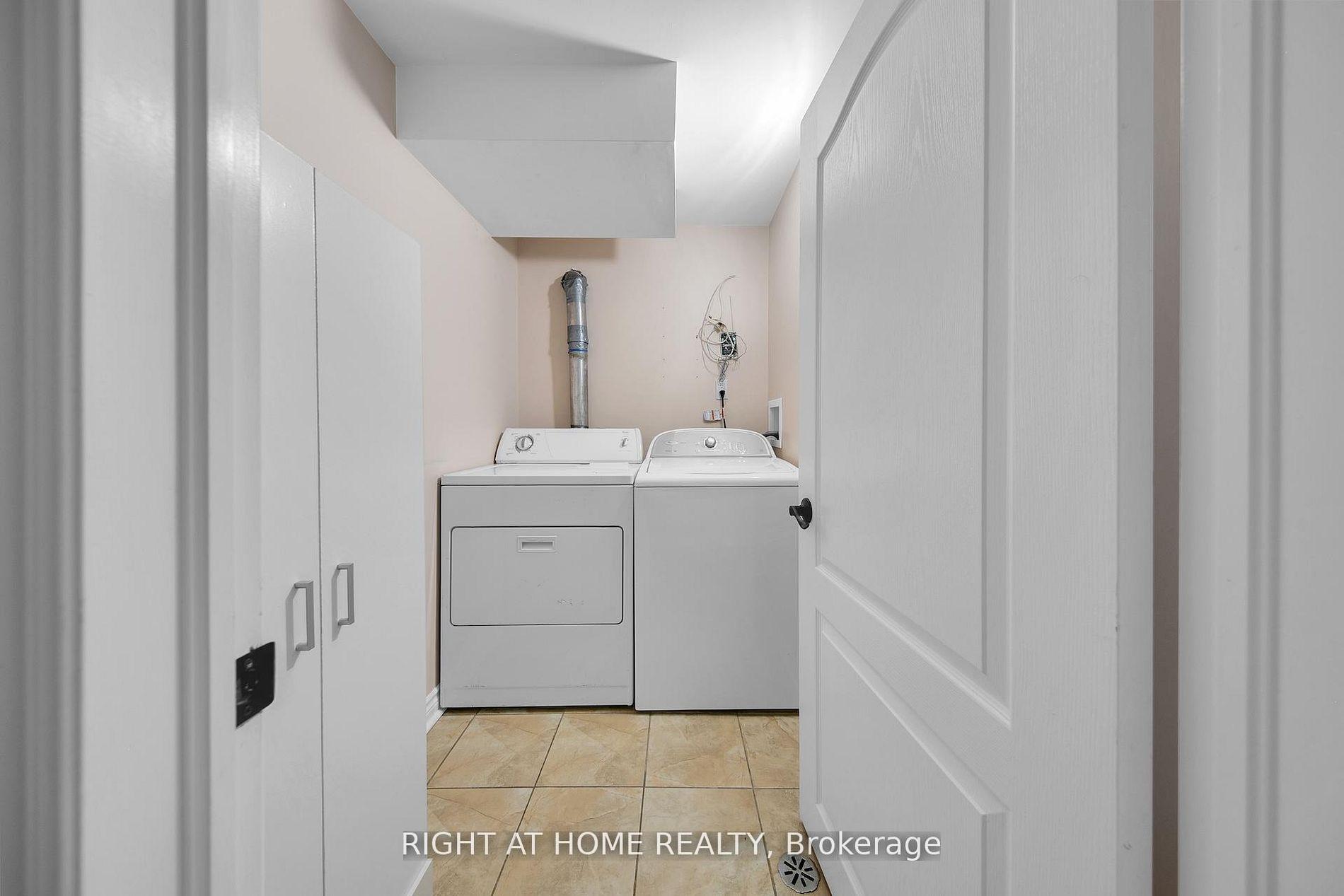 Photo 5 of Unit Basement, 19 Wall Avenue, North York, Humberlea-Pelmo Park — HOMEH