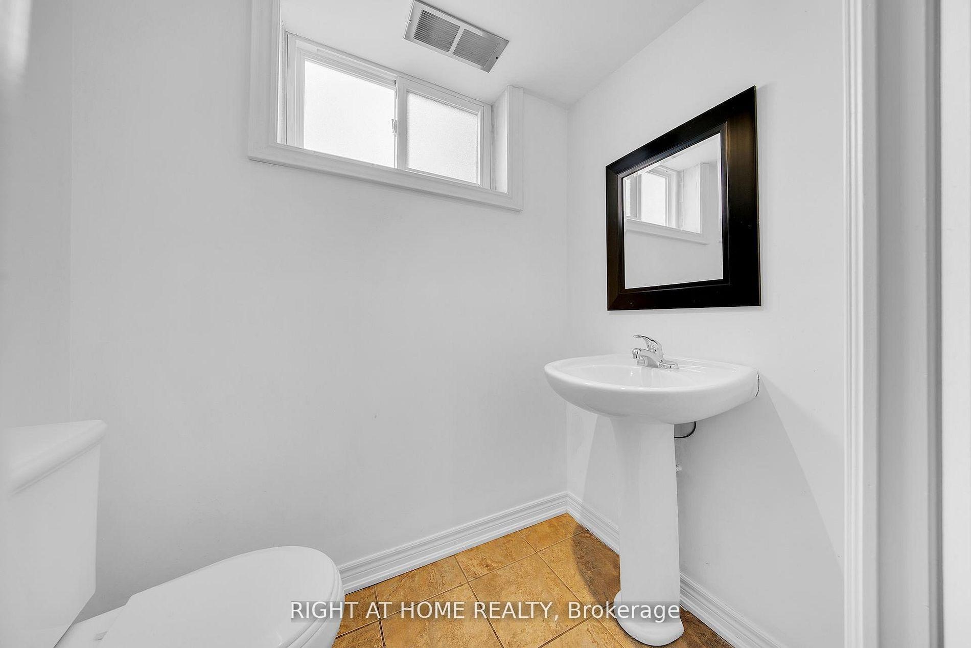Photo 8 of Unit Basement, 19 Wall Avenue, North York, Humberlea-Pelmo Park — HOMEH
