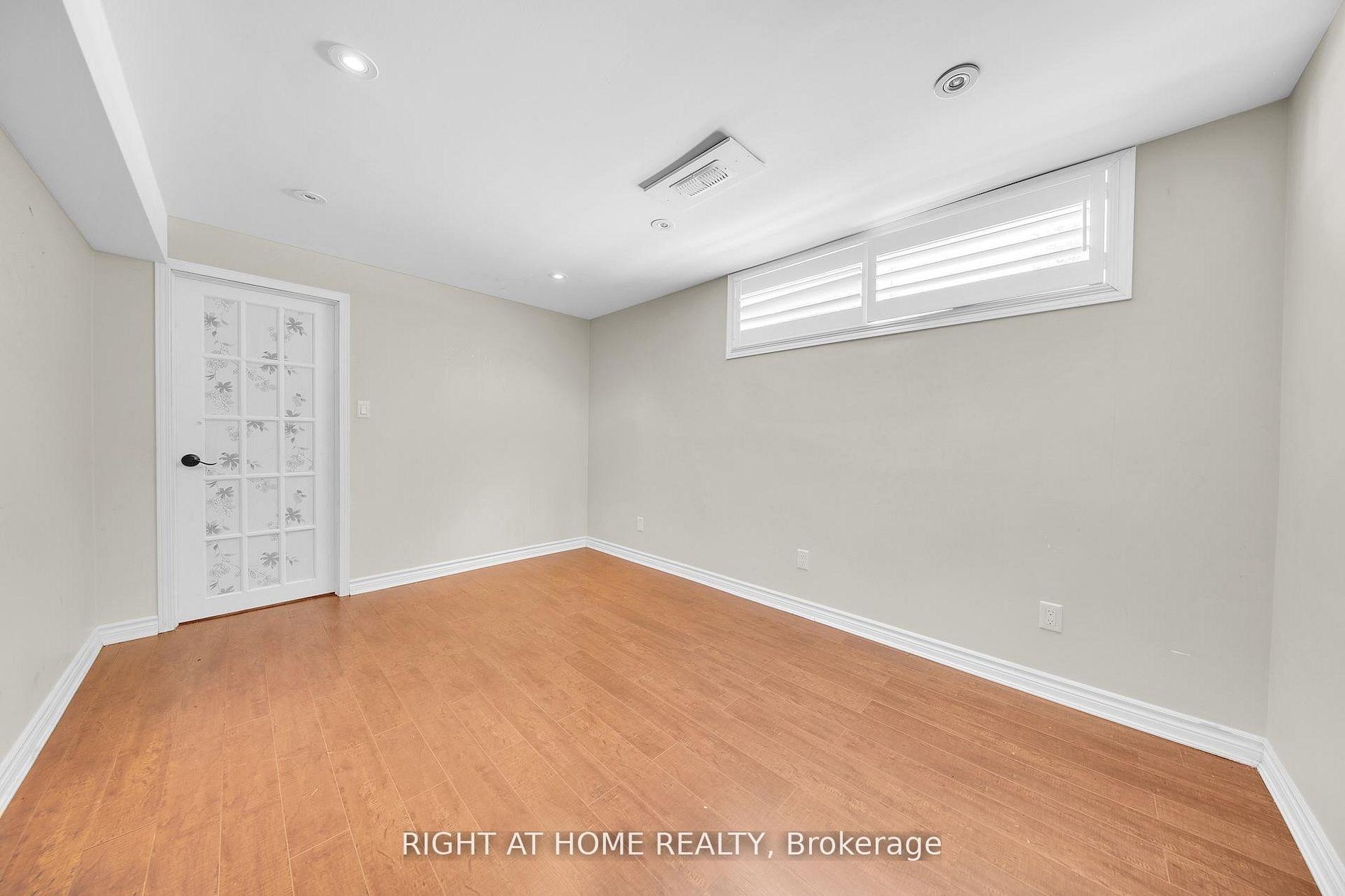 Photo 9 of Unit Basement, 19 Wall Avenue, North York, Humberlea-Pelmo Park — HOMEH