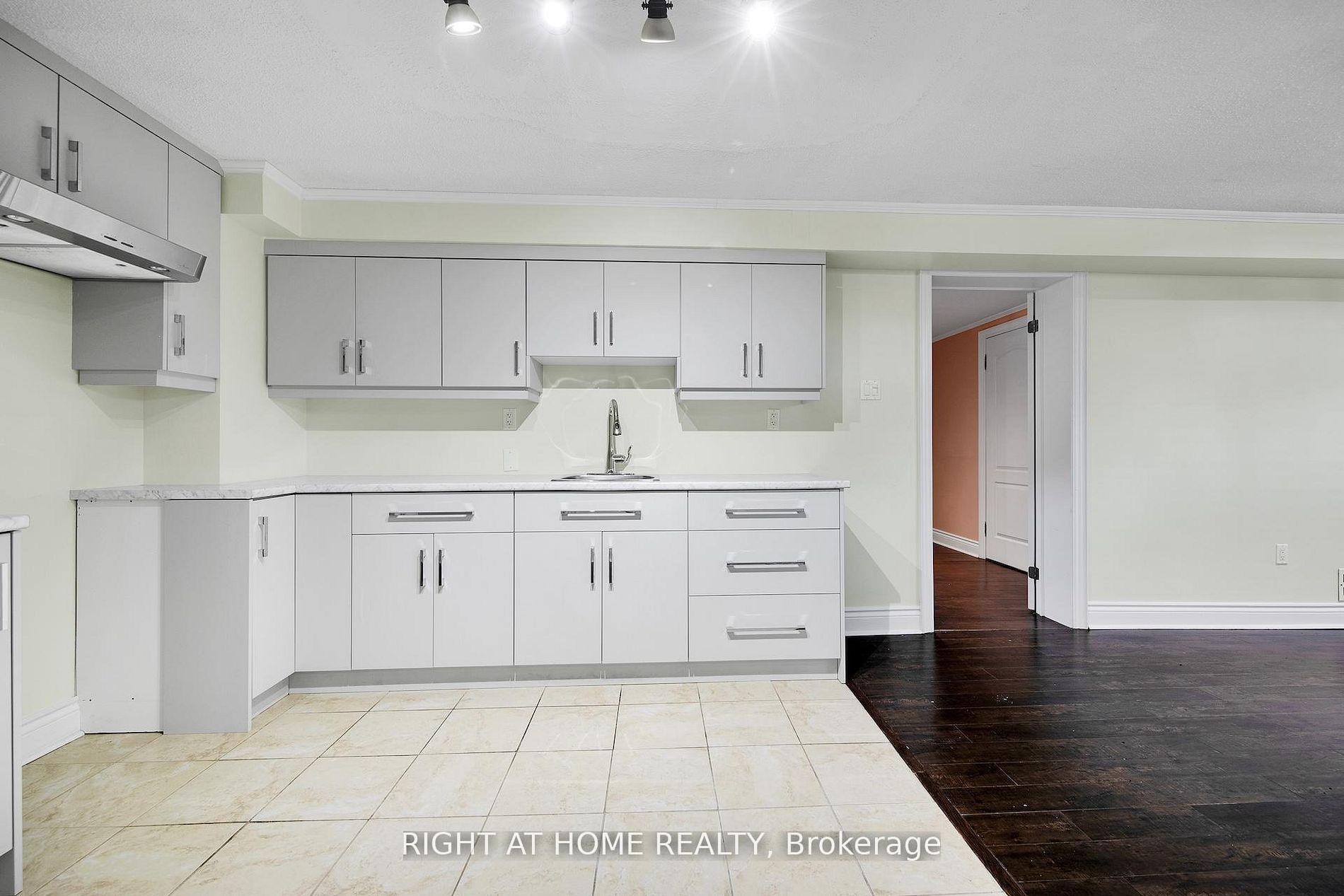 Photo 10 of Unit Basement, 19 Wall Avenue, North York, Humberlea-Pelmo Park — HOMEH