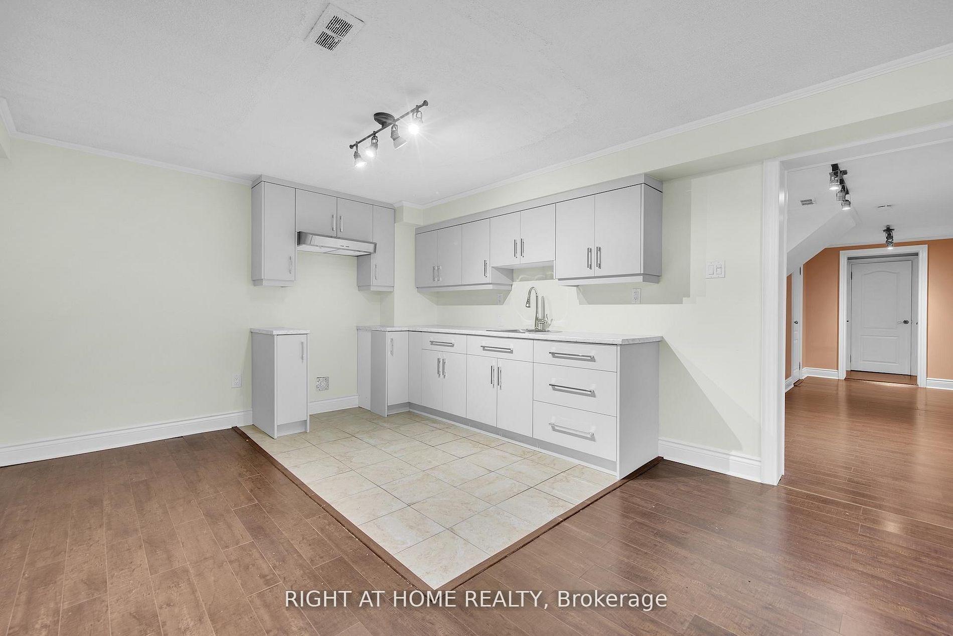 Photo 11 of Unit Basement, 19 Wall Avenue, North York, Humberlea-Pelmo Park — HOMEH