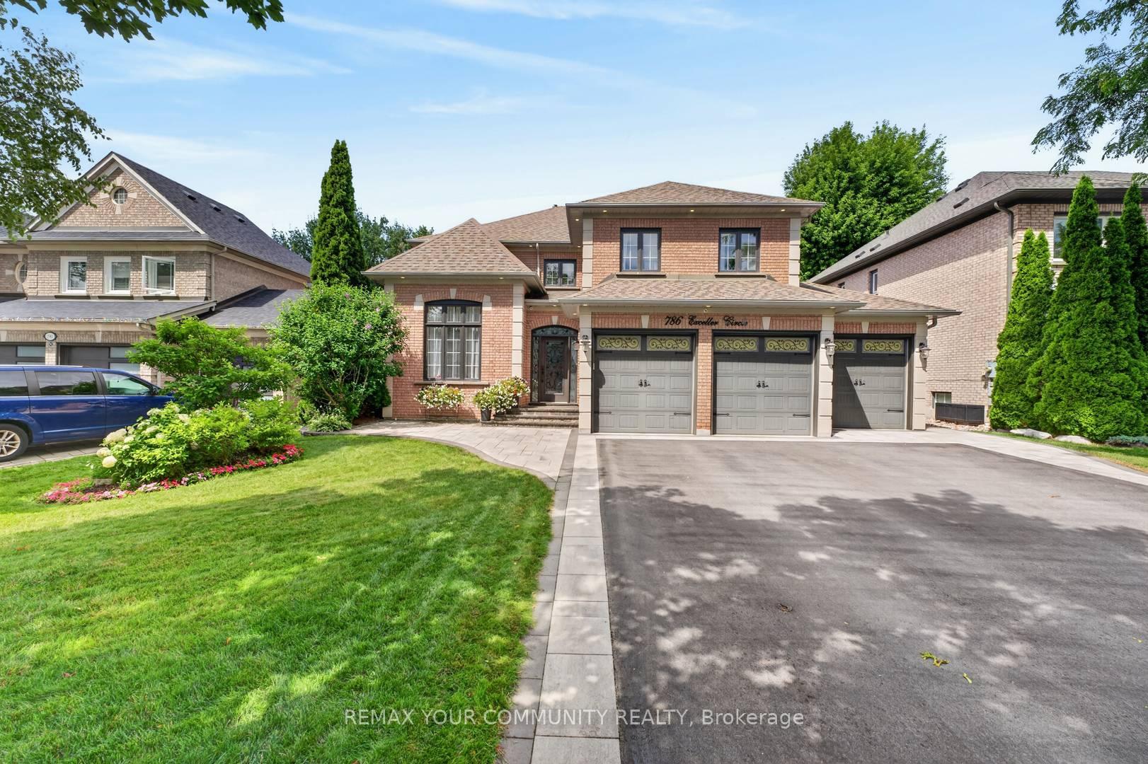 Photo 2 of 786 Exceller Circle, Newmarket, Stonehaven-Wyndham — HOMEH
