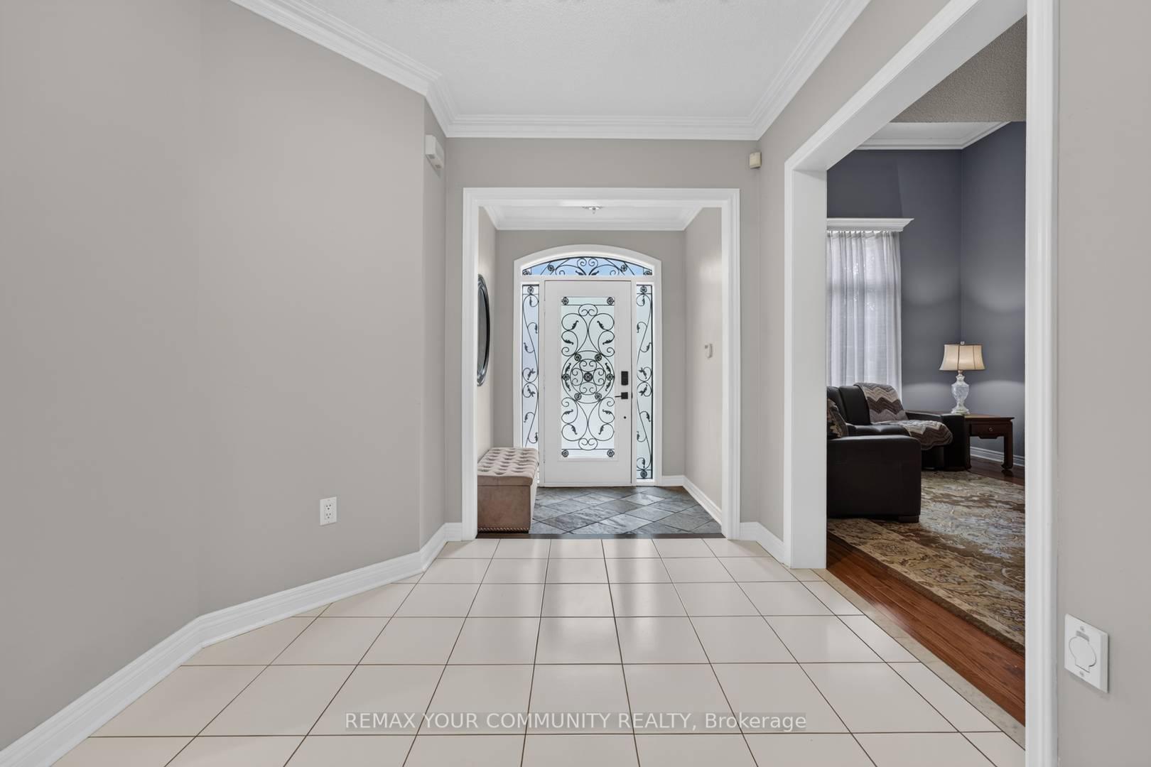 Photo 7 of 786 Exceller Circle, Newmarket, Stonehaven-Wyndham — HOMEH