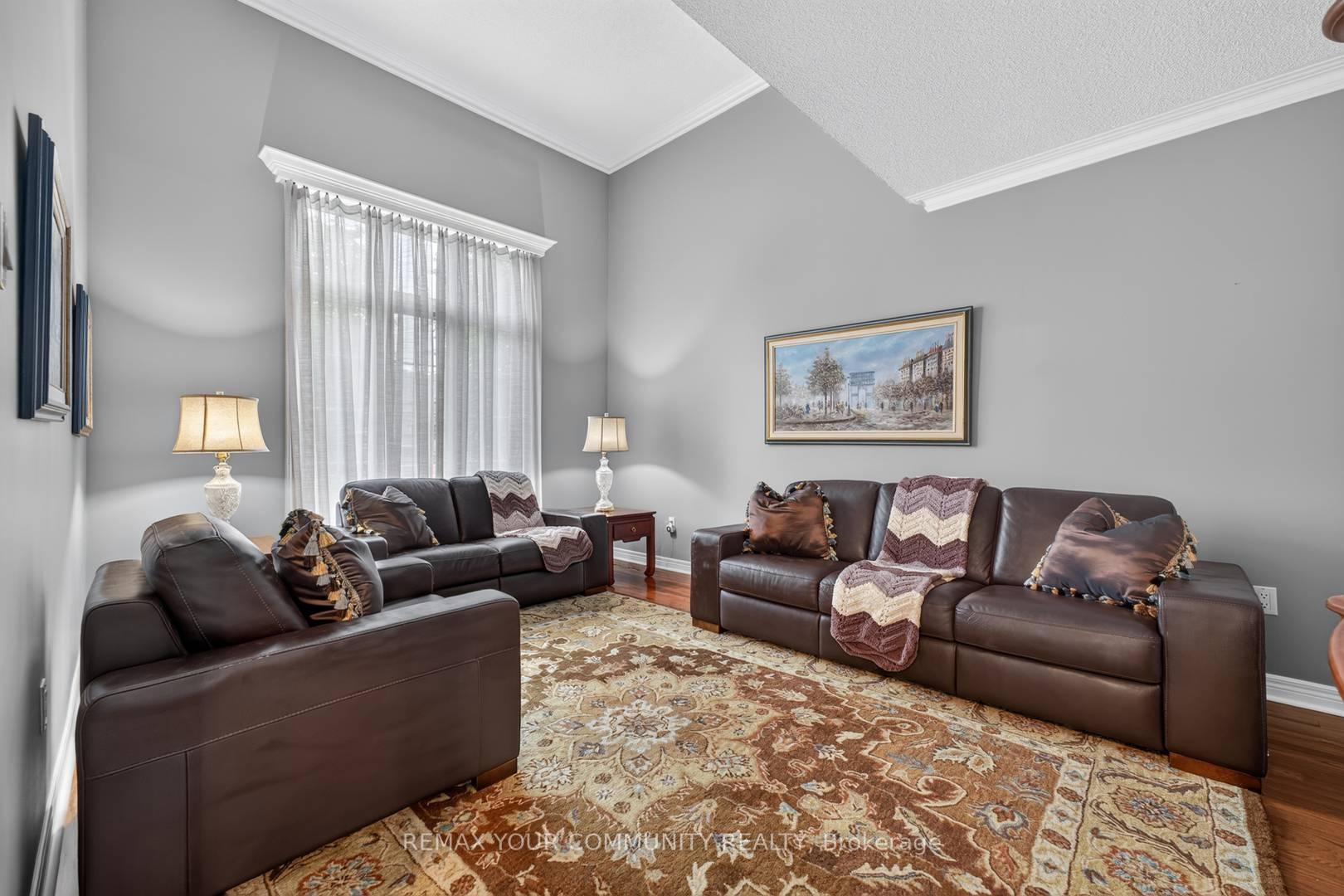 Photo 8 of 786 Exceller Circle, Newmarket, Stonehaven-Wyndham — HOMEH