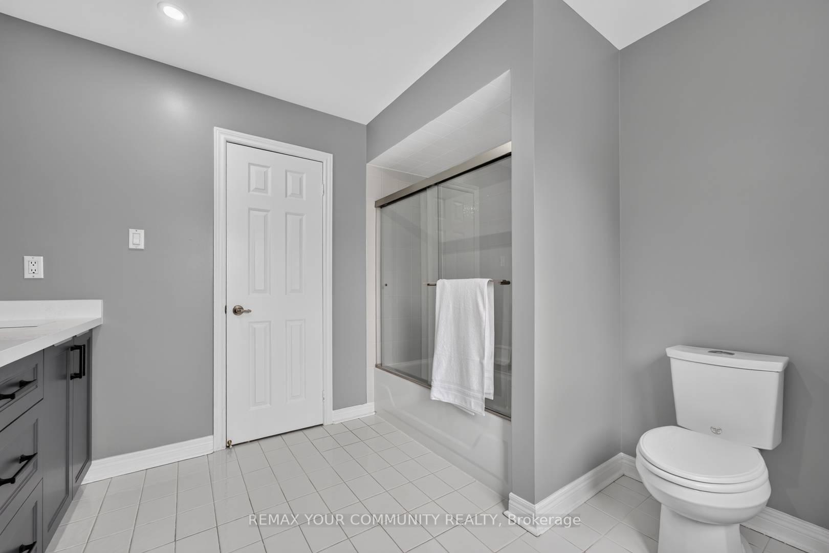 Photo 27 of 786 Exceller Circle, Newmarket, Stonehaven-Wyndham — HOMEH