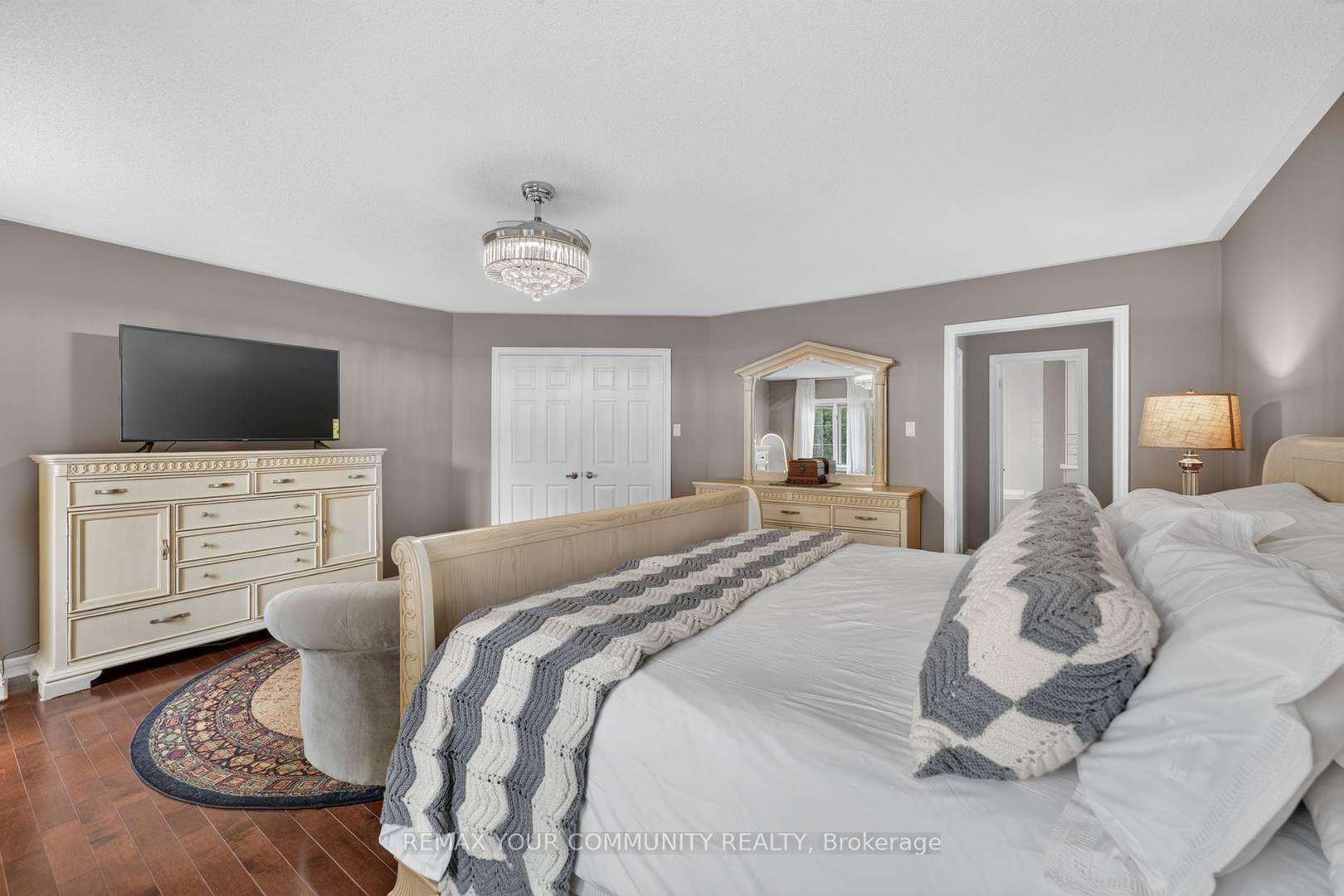 Photo 32 of 786 Exceller Circle, Newmarket, Stonehaven-Wyndham — HOMEH