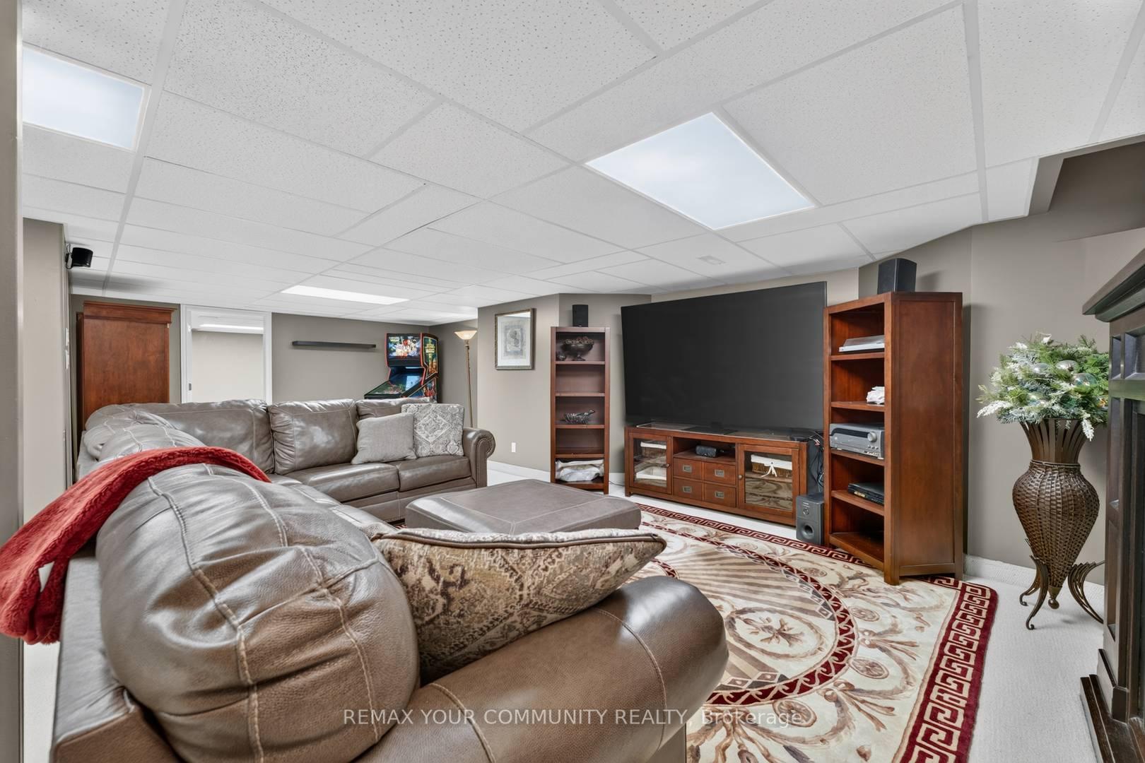 Photo 38 of 786 Exceller Circle, Newmarket, Stonehaven-Wyndham — HOMEH
