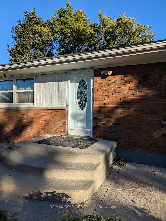 Photo of 9800 Britannia Road
