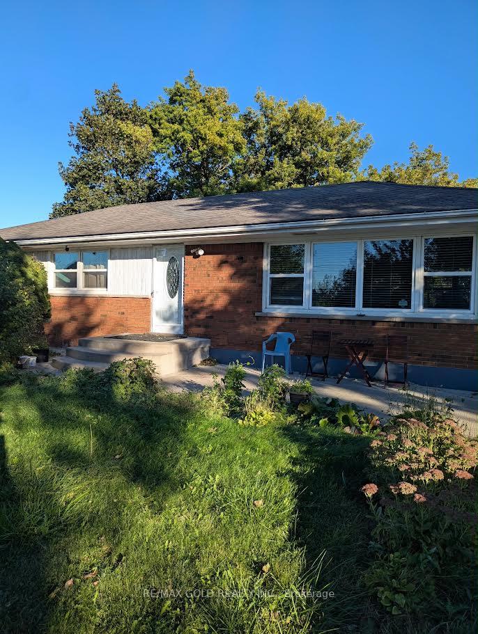 Photo 2 of 9800 Britannia Road, Milton, Bowes — HOMEH